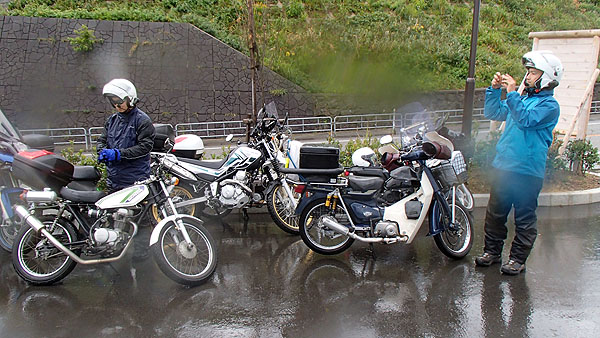 棚田の駐車場に到着